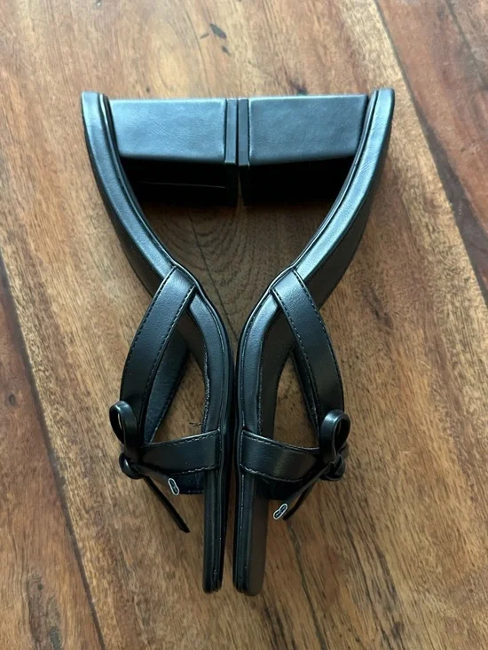 ☀️ NIB URBAN OUTFITTERS Charlie Bow Mule Heel - Picture 9 of 13